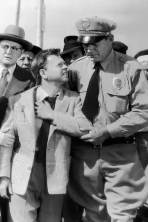 Poster to the movie "Quicksand" #690307