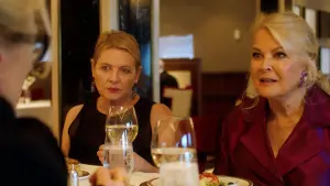 Backdrop to the movie "Let Them All Talk" #437385