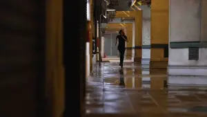 Backdrop to the movie "Canary Black" #623155