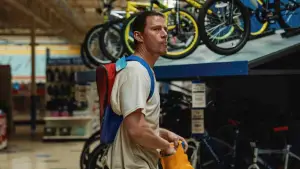 Backdrop to the movie "Roofman" #518113