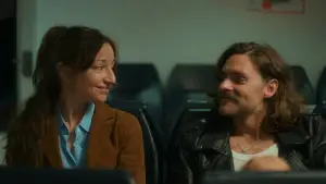 Backdrop to the movie "Love" #609428