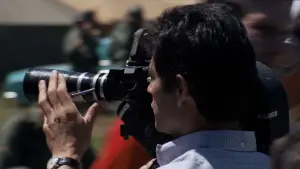 Backdrop to the movie "Medium Cool" #497474