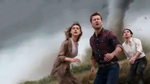 Backdrop to the movie "Twisters" #562690