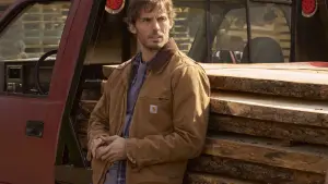 Backdrop to the movie "Bagman" #628876