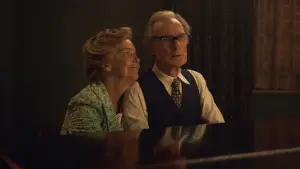 Backdrop to the movie "Joy" #644823