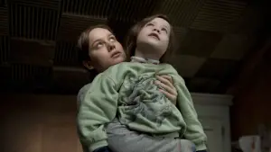 Backdrop to the movie "Room" #179582