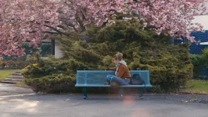 Backdrop to the movie "Blue Is the Warmest Color" #240778