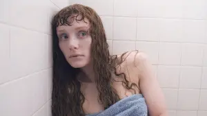 Backdrop to the movie "Lady in the Water" #377924