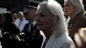 Backdrop to the movie "RN 72, à la conquête de l