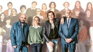 Backdrop to the movie "Class Reunion" #540533