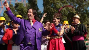 Watch film Whatsoeverly | Qualunquemente Trailer ufficiale