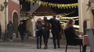 Backdrop to the movie "Chief of Station" #633253