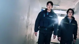 Backdrop to the movie "Officer Black Belt" #627025