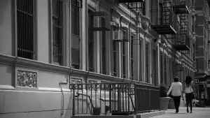 Backdrop to the movie "Guy Friends" #491427