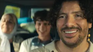 Backdrop to the movie "The Family Road" #712968