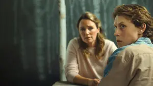 Backdrop to the movie "Wolf" #315304