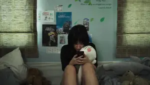 Backdrop to the movie "Defenseless" #706007