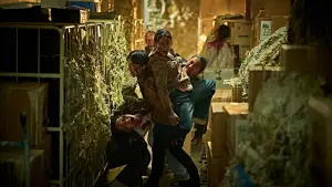 Backdrop to the movie "Colony" #783955