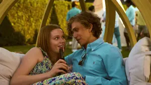 Backdrop to the movie "Royalteen" #336587