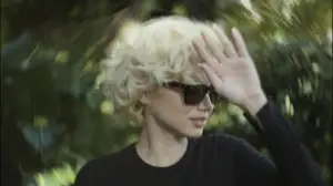 Backdrop to the movie "Blonde" #696877