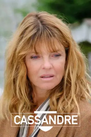 Poster to the movie "Cassandre - Un homme parfait" #773755