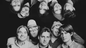 Backdrop to the movie "Pavements" #677516