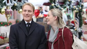 Backdrop to the movie "Christmas at the Palace" #425097