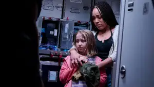 Backdrop to the movie "No Way Up" #746996