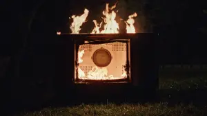 Backdrop to the movie "I Saw the TV Glow" #502543