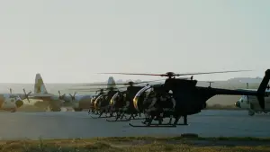 Backdrop to the movie "Black Hawk Down" #761792