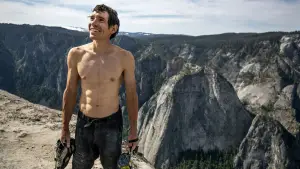 Backdrop to the movie "Free Solo" #621459