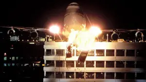 Backdrop to the movie "Turbulence" #654062