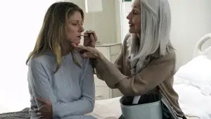 Backdrop to the movie "Elyse" #712536