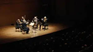 Backdrop to the movie "Four Rational People" #549014