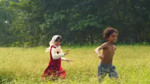 Backdrop to the movie "Mazhameenukal" #770685