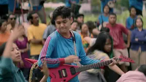 Backdrop to the movie "Levitating" #797998