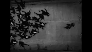 Backdrop to the movie "Bulk" #799396