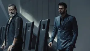 Backdrop to the movie "Saaho" #338252