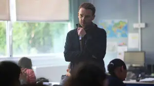 Backdrop to the movie "L