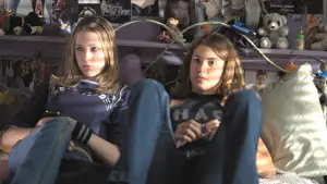 Backdrop to the movie "Thirteen" #680949