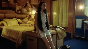 Backdrop to the movie "Poor Things" #584091