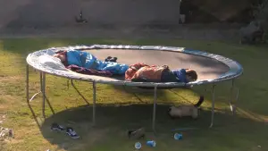 Backdrop to the movie "Drinking and Driving" #777275