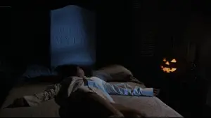 Backdrop to the movie "Halloween" #610839