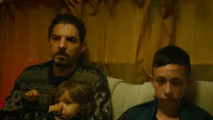 Backdrop to the movie "The Sixth Child" #479760