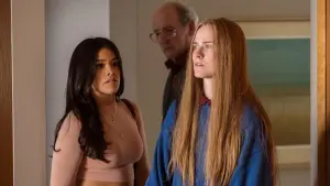 Backdrop to the movie "Kajillionaire" #346428