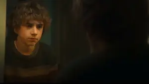 Backdrop to the movie "A Hero