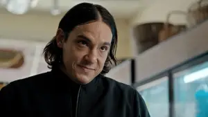 Backdrop to the movie "Off the Grid" #578412