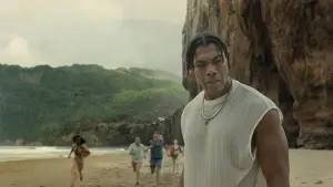 Backdrop to the movie "Old" #316217