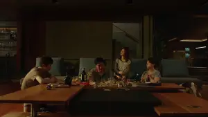 Backdrop to the movie "Parasite" #525825