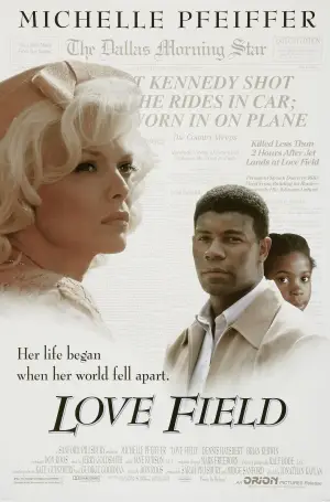 Poster to the movie "Love Field" #717861